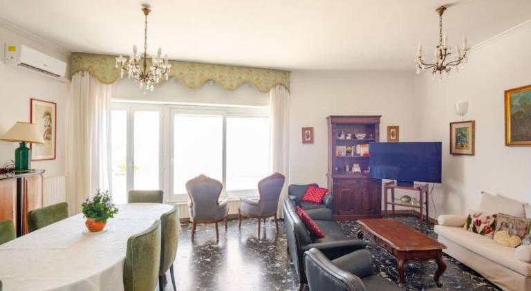 Rental apartment with 3 rooms for 5 persons — photo 3