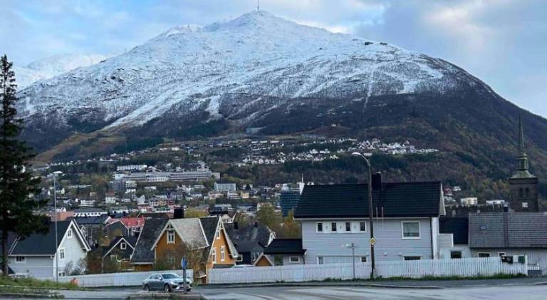 Holiday apartment with 2 rooms for 4 persons in Narvik