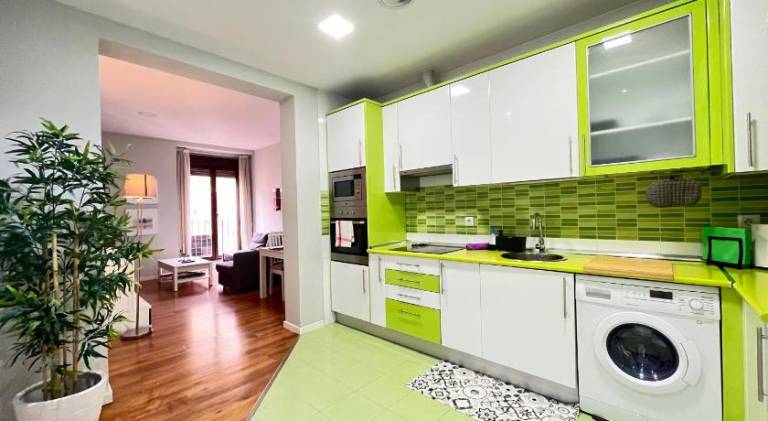 Fully equipped nice apartment with patio | Next to Royal Palace of Madrid | Pets allowed — photo 3