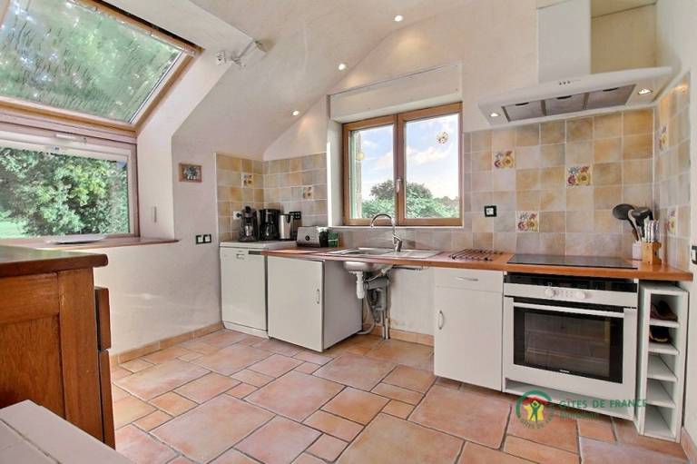 Pleasant gite with yard & patio | Pets are welcome — photo 3