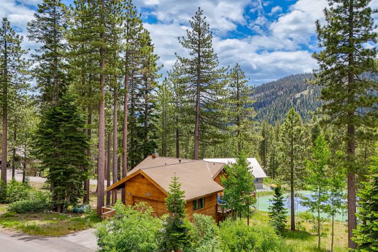 Near Lake & Lifts Tahoe Home w Deck & Views