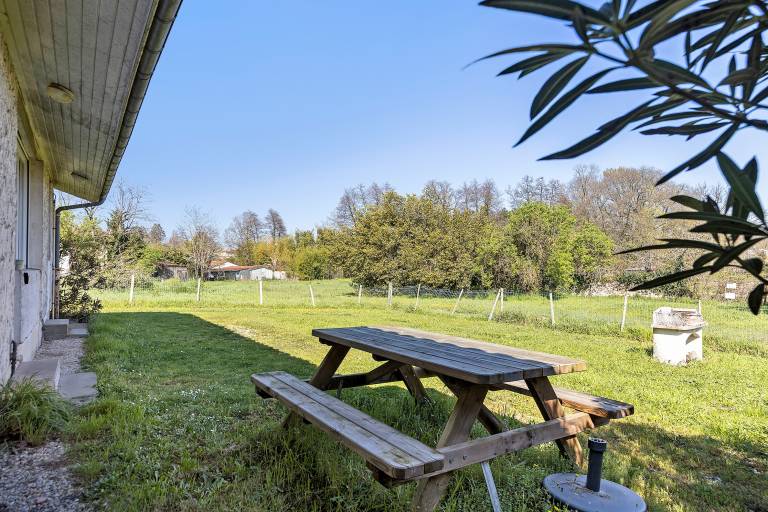 Fully equipped pleasant vacation home with yard & terrace | Garden view | Pets are welcome — photo 2