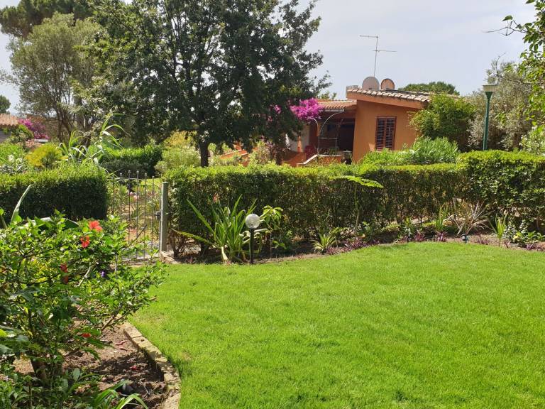 Holiday apartment with terrace, garden & barbecue | Nature view — photo 5
