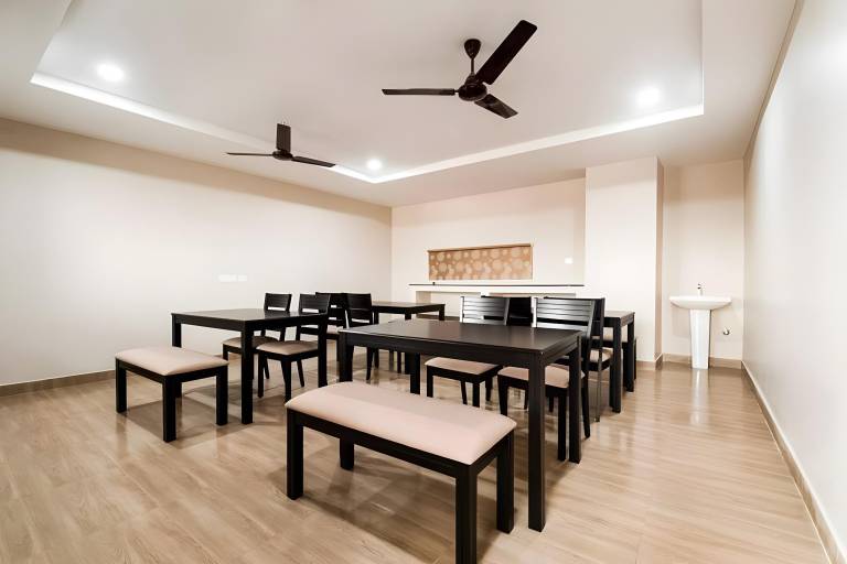 Super Townhouse Daba Garden Road — photo 3