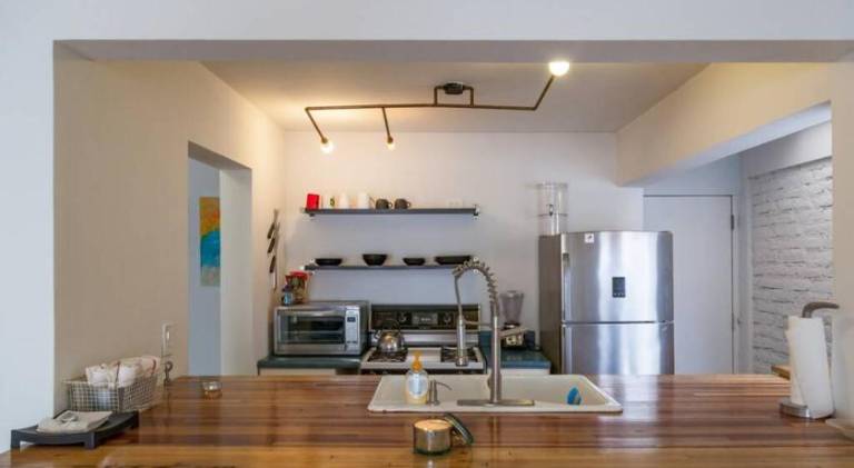 Ample vacation home | Pet-friendly — photo 4