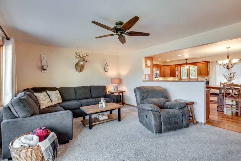 Pet-Friendly Tomahawk Home: Deck & Private Hot Tub — photo 4