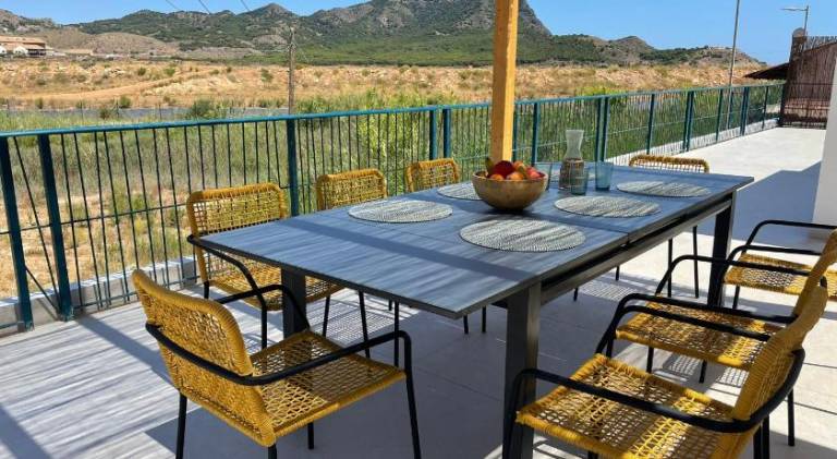 Apartment with grill & patio | Good for workation — photo 2