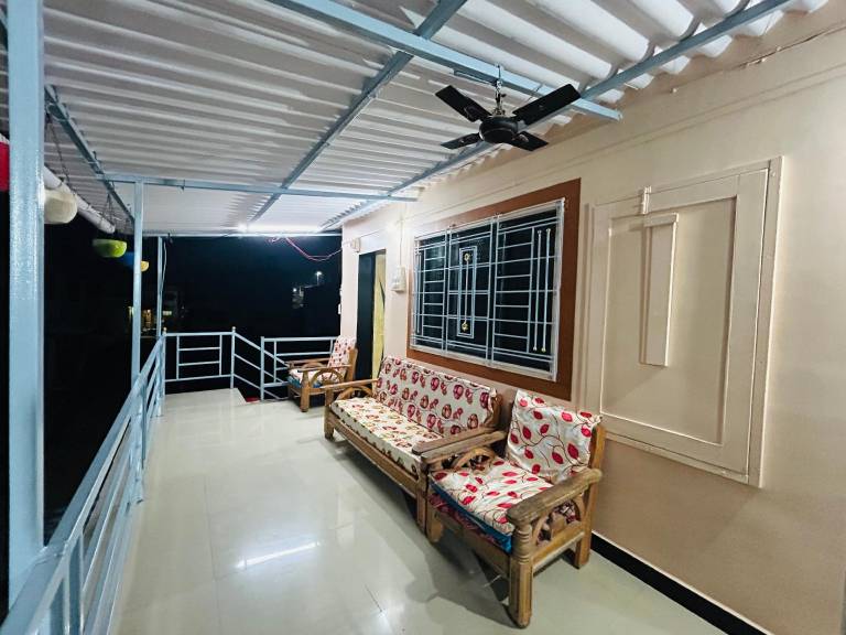 House  Kashid Beach