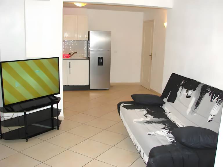Apartment 'Courtille Plage' with Large Terrace Next to the Sea — photo 3