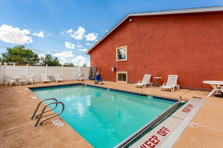 Quality Inn Los Lunas - Albuquerque South — photo 5