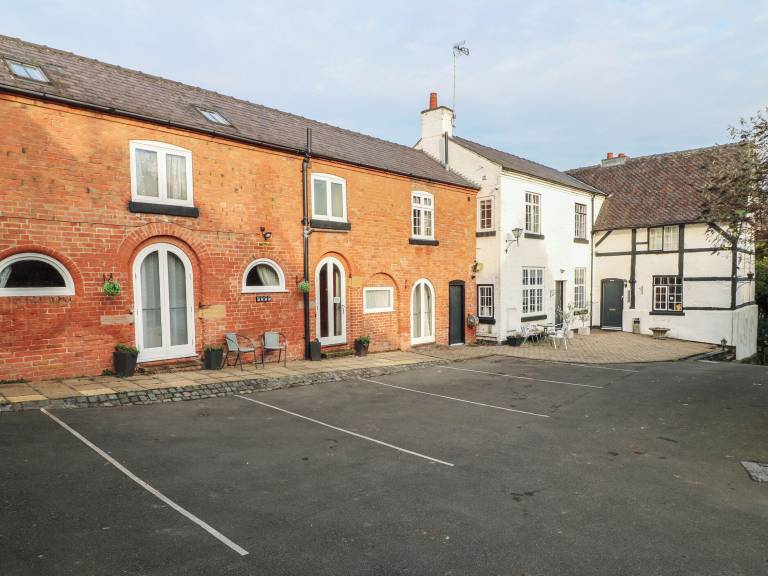 Cottage Castle Donington
