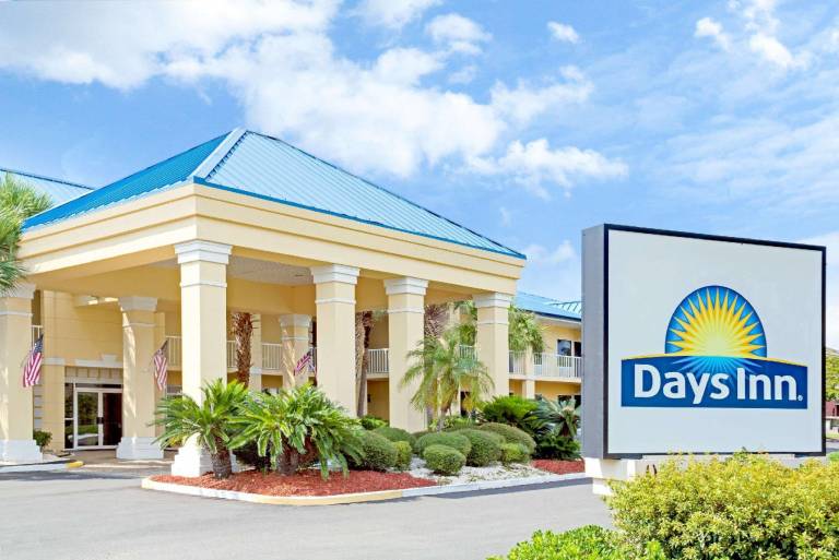 Days Inn by Wyndham Kingsland GA in Kingsland, GA