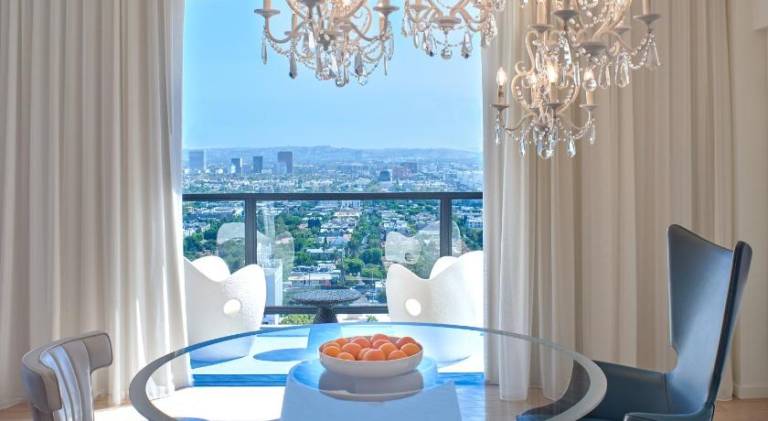The Valorian Los Angeles, Curio Collection by Hilton — photo 4