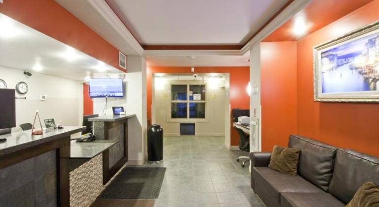 Travelodge by Wyndham Kindersley — photo 3