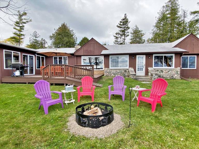 House Saint Ignace