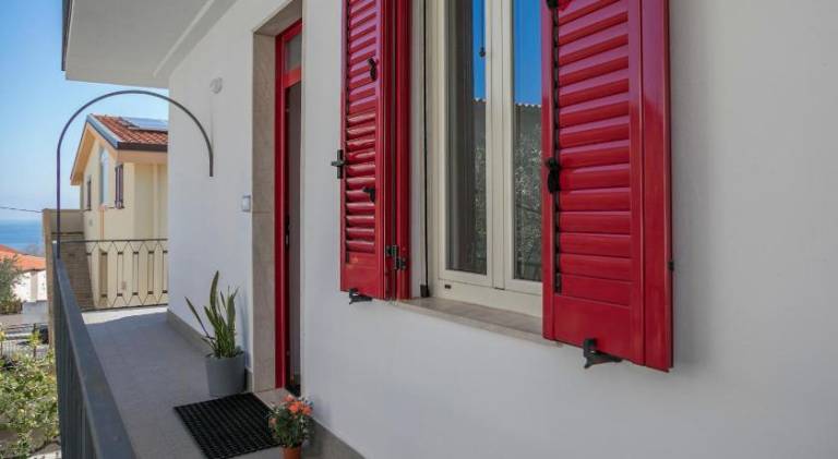 Holiday apartment with terrace & barbecue — photo 5