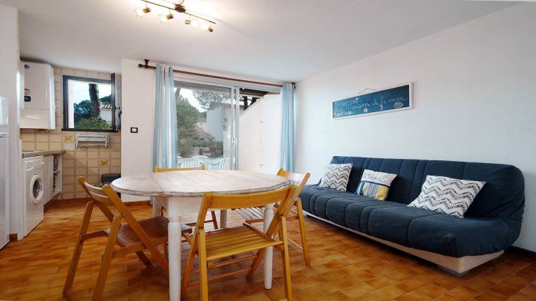 Lovely rental apartment with patio | Pets allowed — photo 2