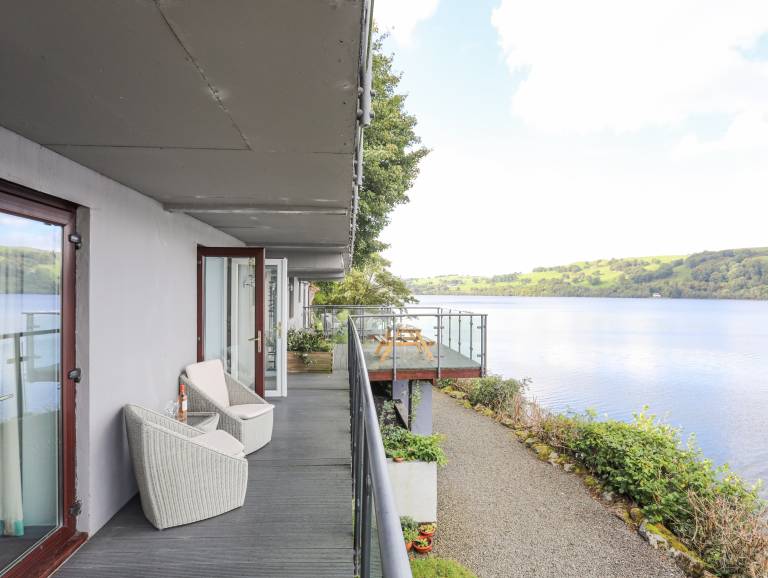 Cottage Bala
