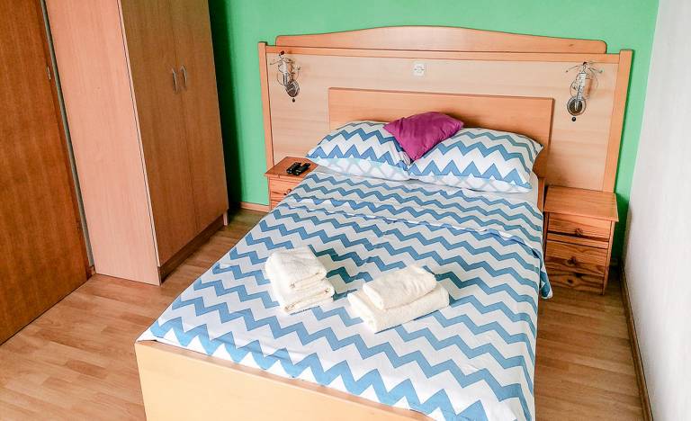Apartments Smokvica - One Bed/Apt with Balcony in Starigrad