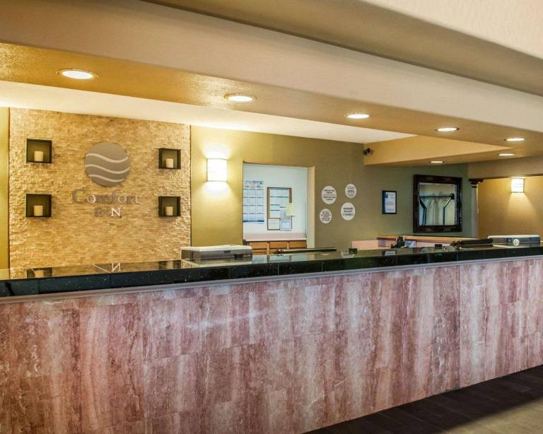 Comfort Inn Gallup I-40 Exit 20 — photo 3