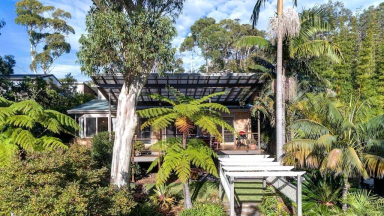House Hyams Beach