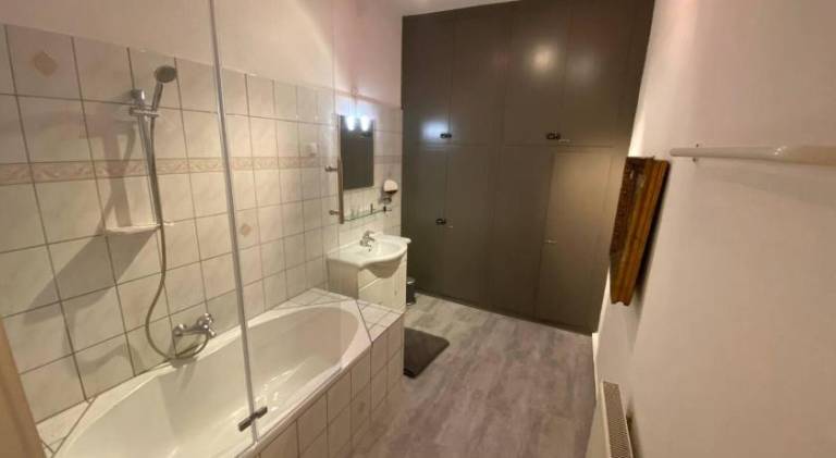 Holiday apartment with 2 rooms for 6 persons — photo 4