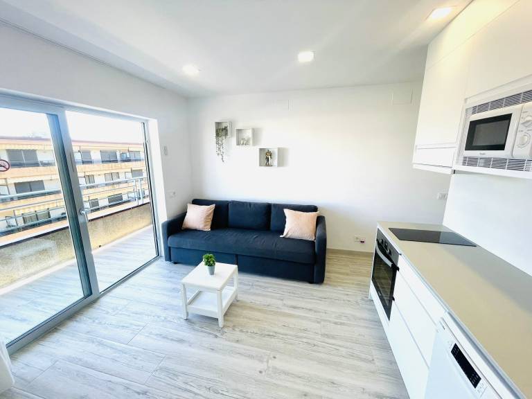 Apartment with pool & terrace — photo 2