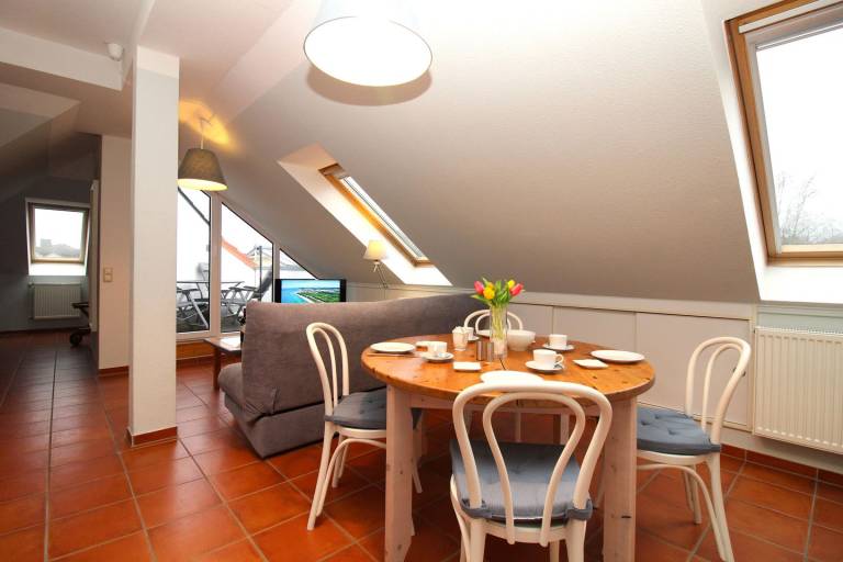 Appartementhaus Villa Sanssouci WE 1: strandnahe 2-Zimmer-Fewo mit Dachterrasse — photo 2