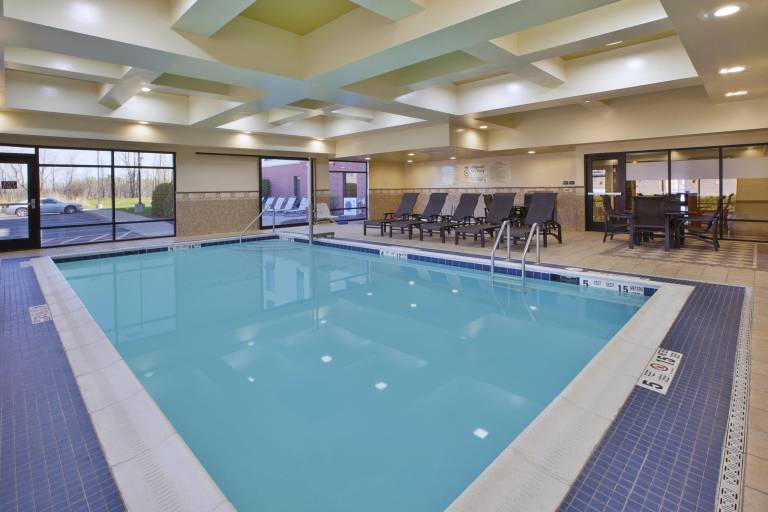 Hampton Inn & Suites Plattsburgh — photo 4