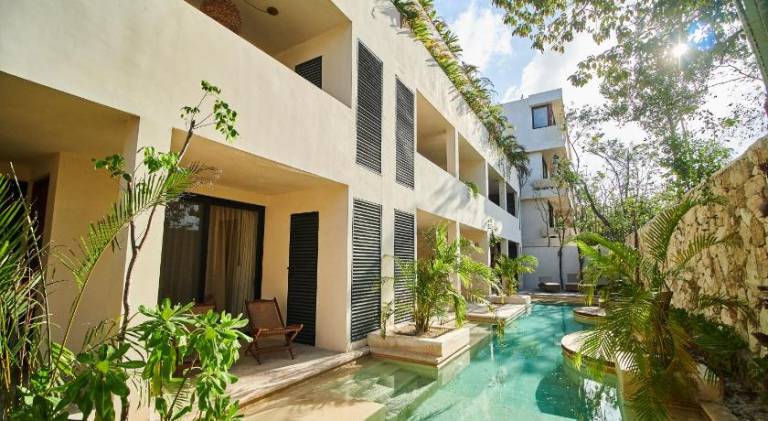 Spacious & Comfy Penthouse Oasis with Plunge Pool — photo 3