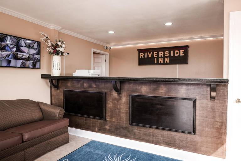 Riverside Inn & Suites by Danville Ceaser Casino — photo 3