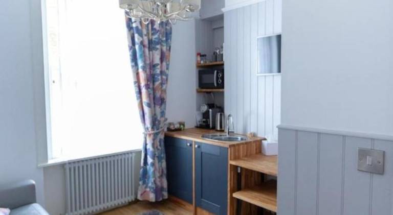 Holiday apartment with 1 room for 4 persons in Canterbury