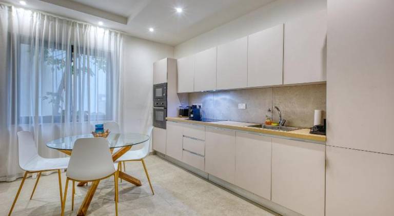 Holiday apartment with 2 rooms for 6 persons — photo 3