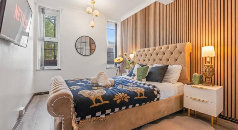 Holiday apartment with 3 rooms for 8 persons in Birmingham