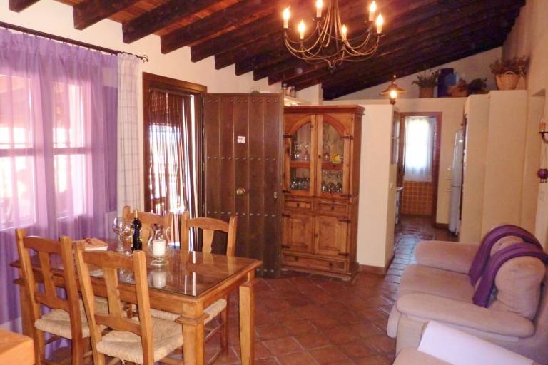 Villa with BBQ, jacuzzi & patio | Nature view — photo 2