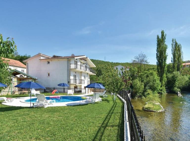 kuća  Košute