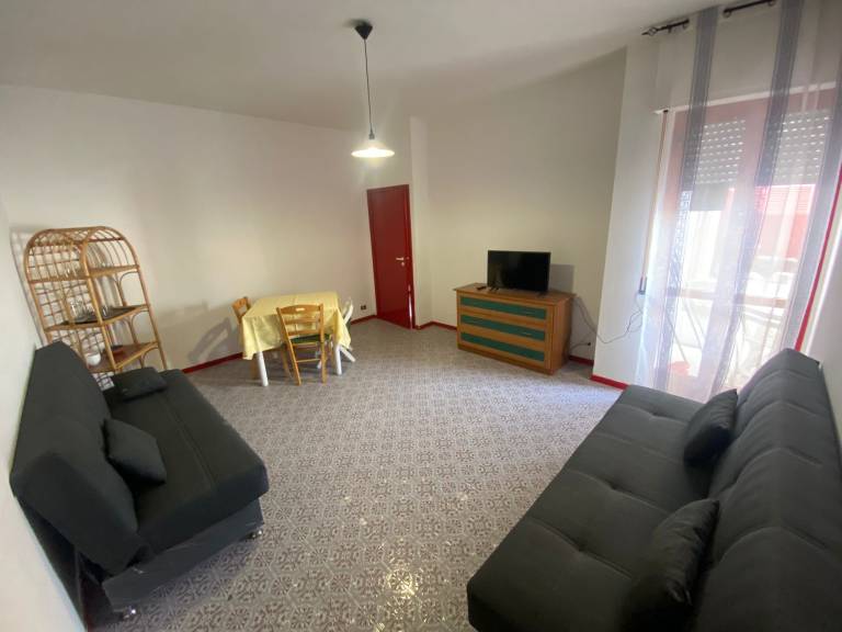 Holiday apartment with 2 rooms for 6 persons — photo 2