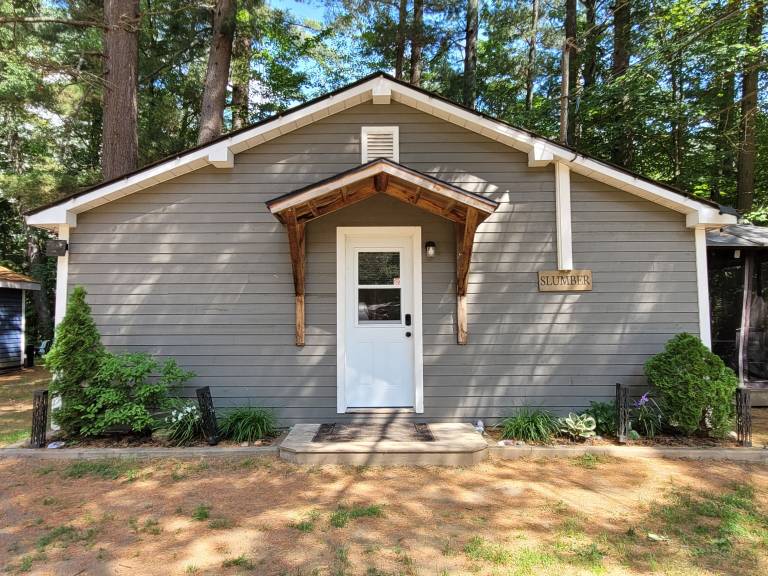 Cabin Pembroke