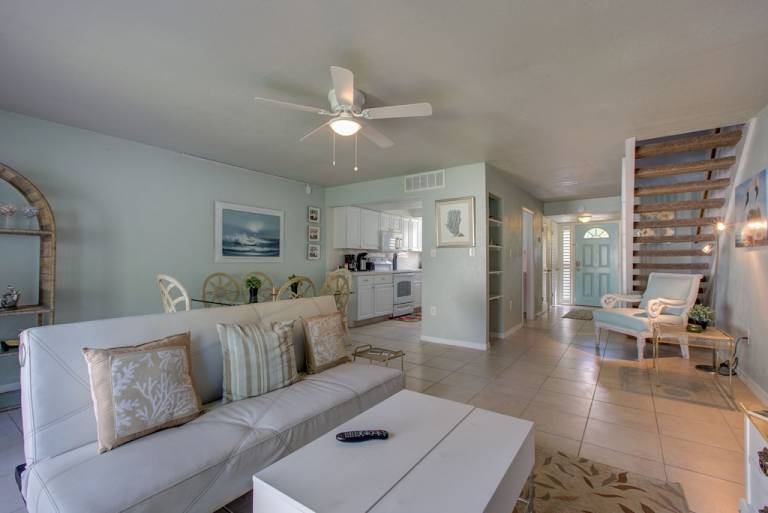Pet Friendly Vacation Rentals in New Smyrna Beach from 54 HomeToGo
