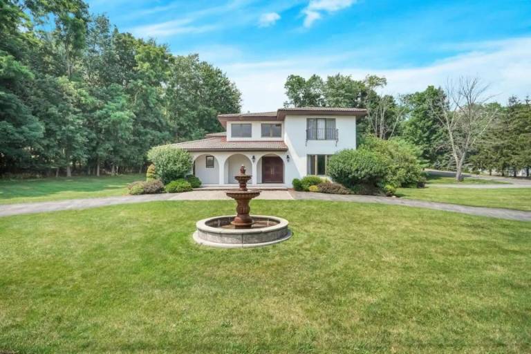 Villa Monroe