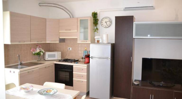 Apartment with 1 room for 4 persons — photo 2
