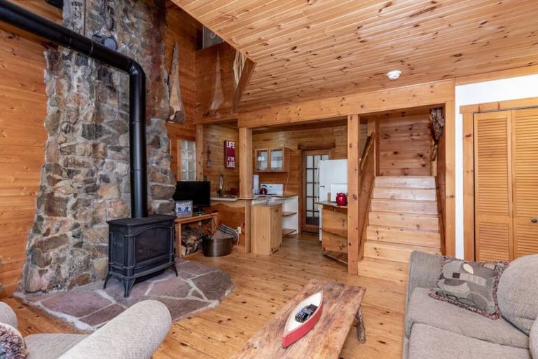 Cabin  Parry Sound