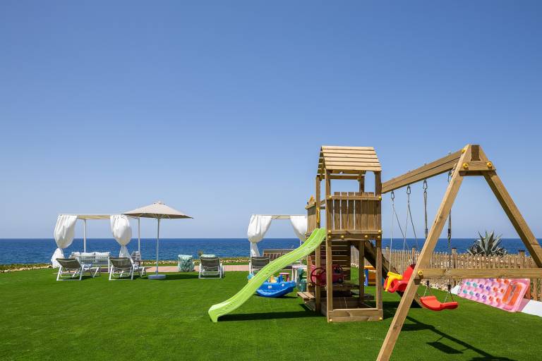 Child-friendly beautiful apartment with yard, barbecue & pool | Pet-friendly — photo 4
