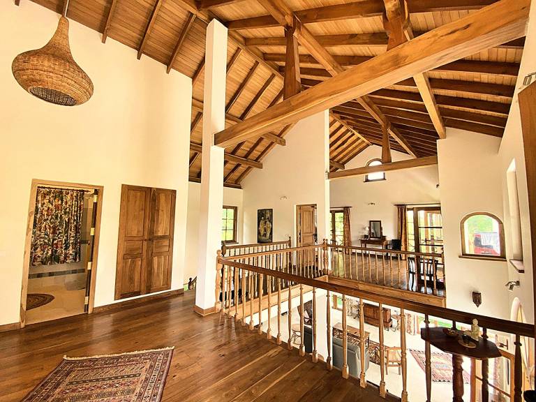 Luxury French "Cannelle lake villa" — photo 4