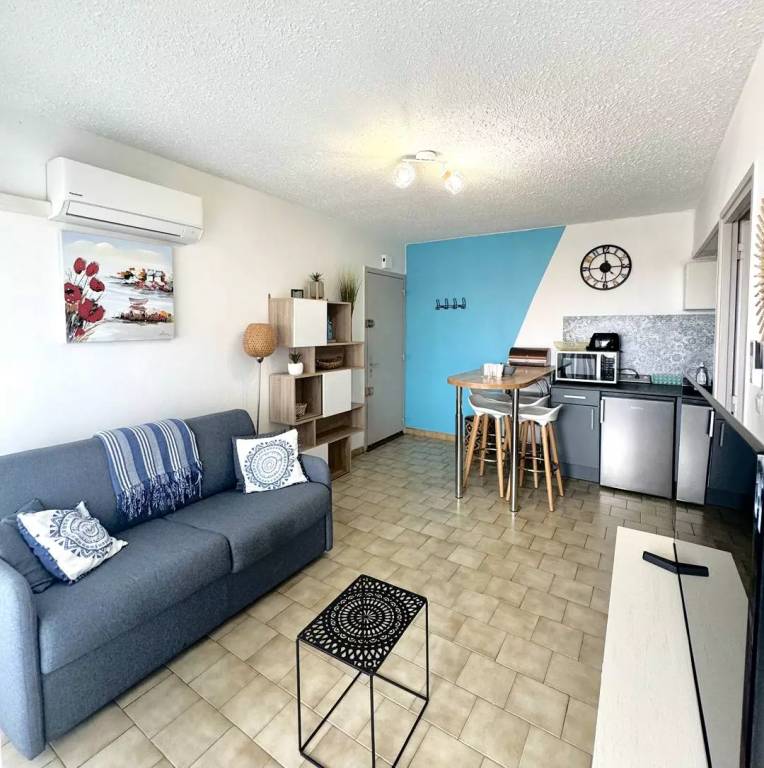 Apartment with 1 room for 4 persons — photo 2