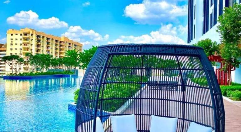 Vacation home with pool, barbecue & hot tub | Near Thean Hou Temple — photo 4
