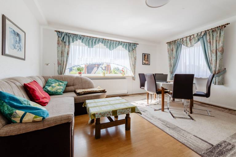 Holiday apartment with barbecue, garden & patio | Mountain view — photo 2