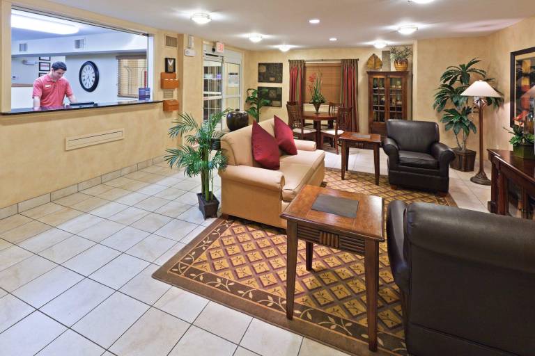 Candlewood Suites Wichita Falls at Maurine Street By IHG — photo 2