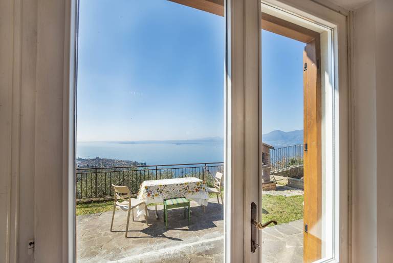 Villa - Torri del Benaco - Wi- fi - AC - Vista — photo 4