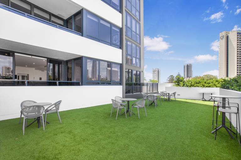 Apartment Surfers Paradise